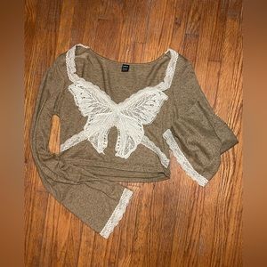 Hardly worn she crop top